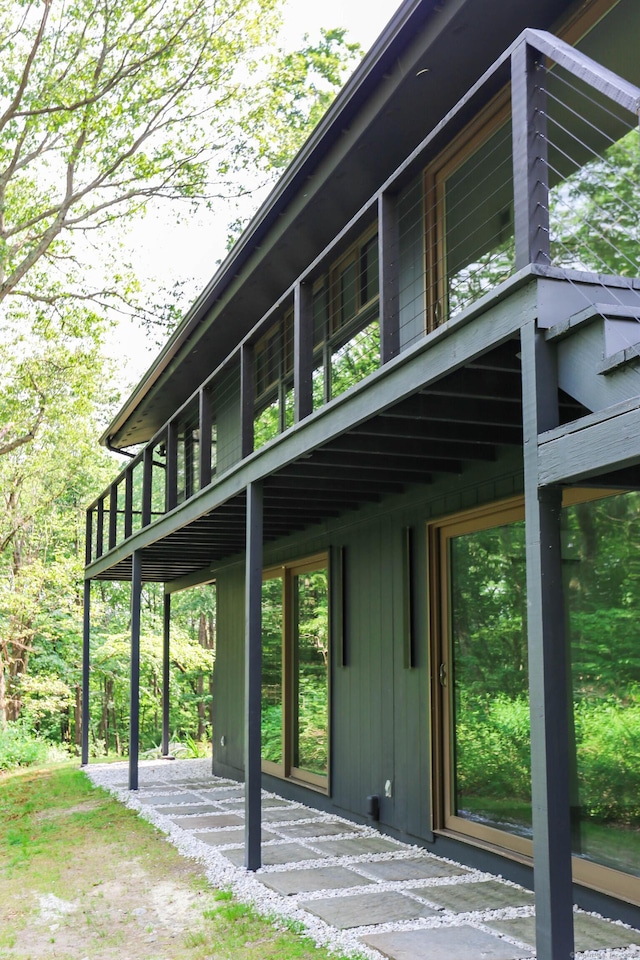 7 Hillcrest Ln, Weston, CT 06883 - view of home's exterior with a patio area