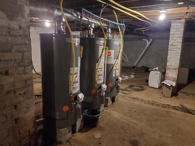50 Beacon St, Waterbury, CT 06704 - utilities with water heater