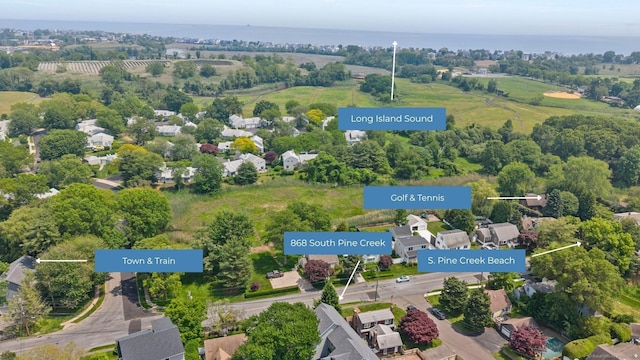 868 S Pine Creek Rd, Fairfield, CT 06824 - aerial view of property and surrounding area with property boundaries highlighted