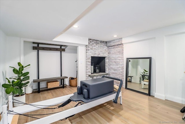 10 Fernbrook Dr, Brookfield, CT 06804 - living area featuring light wood-style flooring and recessed lighting
