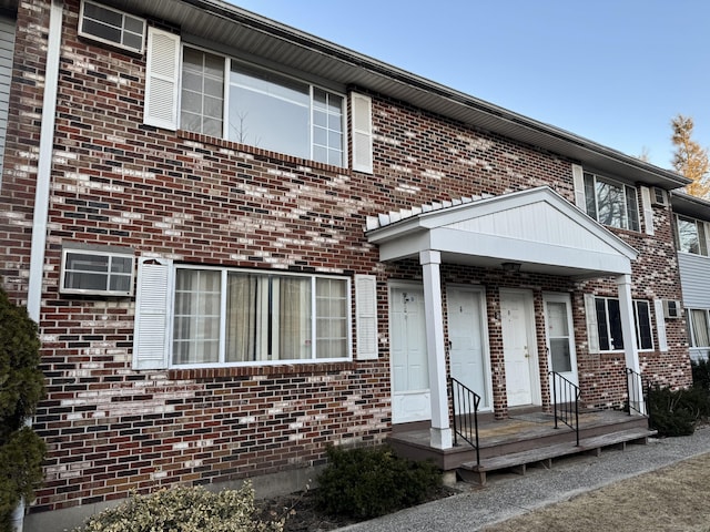 81 Chipman St Apt 6, Waterbury, CT 06708 - multi unit property with brick siding