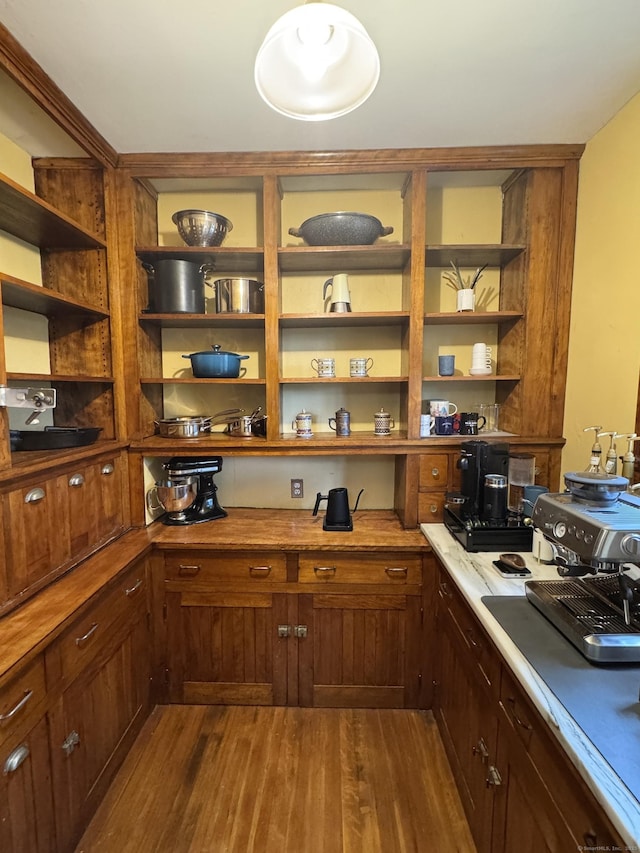 160 Kenyon St, Hartford, CT 06105 - view of pantry