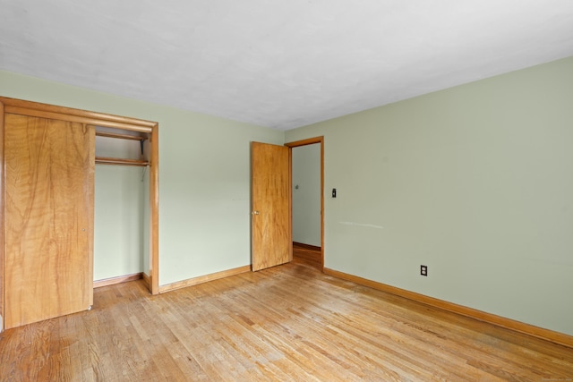 26 Caroldon Rd, Middletown, CT 06457 - unfurnished bedroom with a closet and light wood finished floors