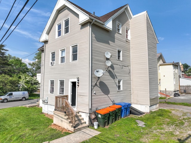 24 N St, Meriden, CT 06451 - view of front of house featuring a front yard