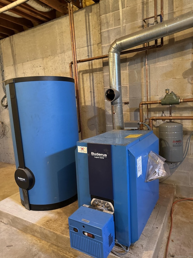 501 Taylor Hill Rd, Griswold, CT 06351 - utilities featuring a heating unit and water heater