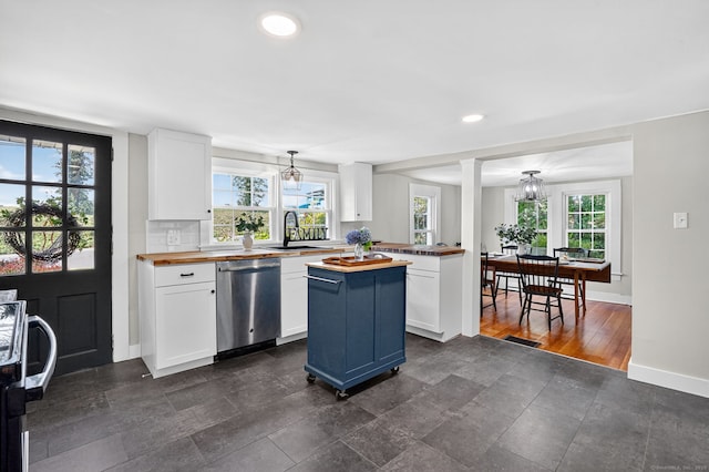 208 Thornbush Rd, Wethersfield, CT 06109 - photo 3