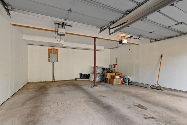 66 Staffordshire Commons Dr Unit 66, Wallingford, CT 06492 - garage with a garage door opener
