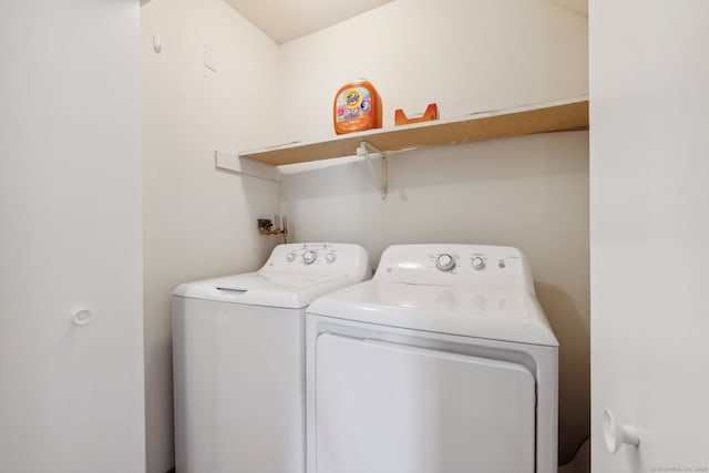 66 Staffordshire Commons Dr Unit 66, Wallingford, CT 06492 - washroom featuring washing machine and clothes dryer