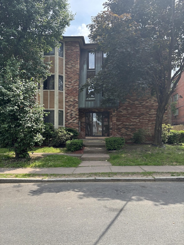 5 Fales St Apt 101, Hartford, CT 06105 - view of property