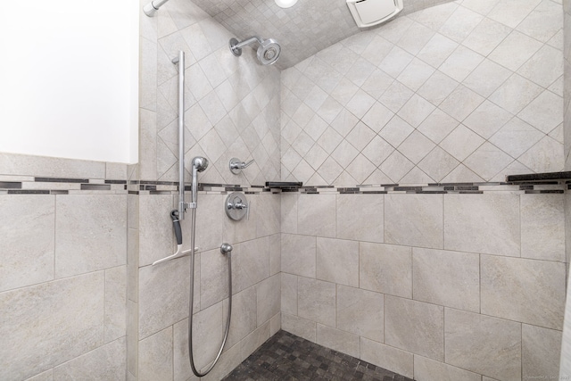 100 Grandview St, Manchester, CT 06040 - bathroom with a tile shower