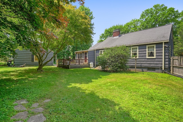 2 Stowe Pl, Trumbull, CT 06611 - view of yard featuring a deck