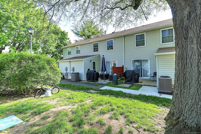 39 Jackson Dr Unit 39, Milford, CT 06460 - back of property with central AC and a patio area