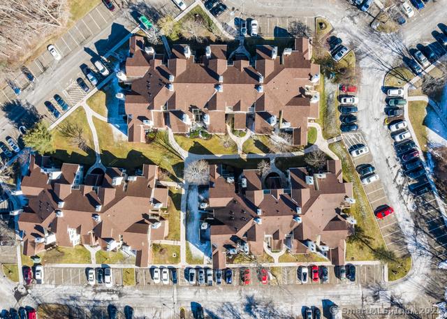 136 Carriage Crossing Ln Unit 136, Middletown, CT 06457 - aerial perspective of suburban area