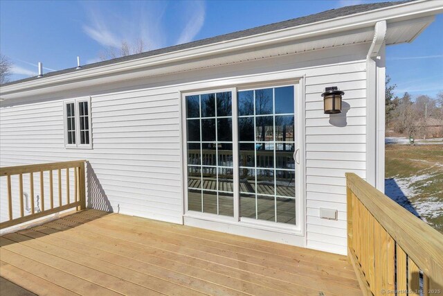 110 Willowbrook Rd, Cromwell, CT 06416 - view of wooden terrace