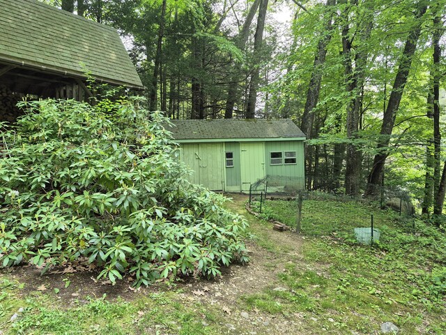 28 Oak Dr, Woodstock, CT 06282 - view of yard featuring a storage shed