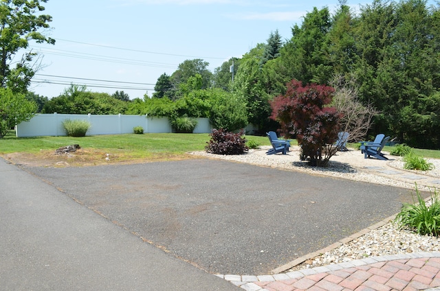 55 Cloudland Rd, North Haven, CT 06473 - view of yard