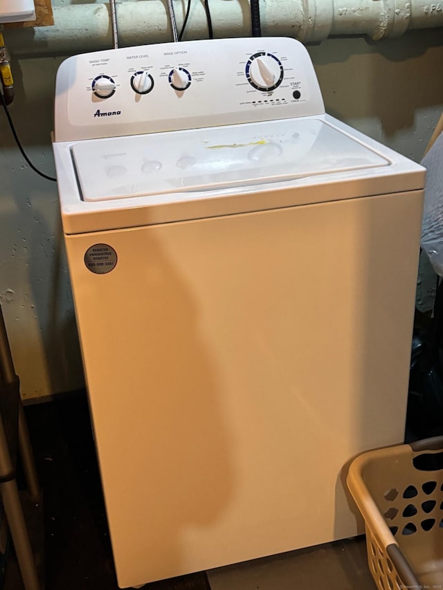 42 Salem Walk Unit 42, Milford, CT 06460 - laundry area with washer / clothes dryer