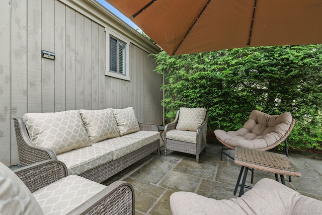 646 Onondaga Ln Unit B, Stratford, CT 06614 - view of patio / terrace with an outdoor living space