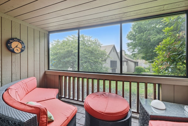 646 Onondaga Ln Unit B, Stratford, CT 06614 - view of sunroom / solarium