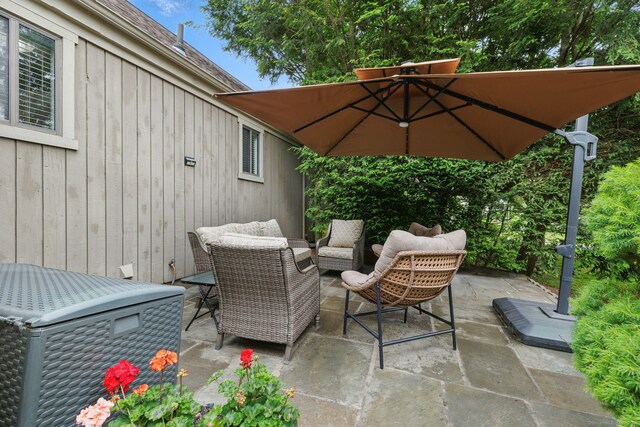 646 Onondaga Ln Unit B, Stratford, CT 06614 - view of patio / terrace