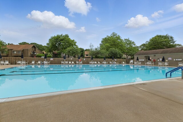 646 Onondaga Ln Unit B, Stratford, CT 06614 - community pool with a patio area