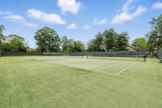 646 Onondaga Ln Unit B, Stratford, CT 06614 - view of tennis court