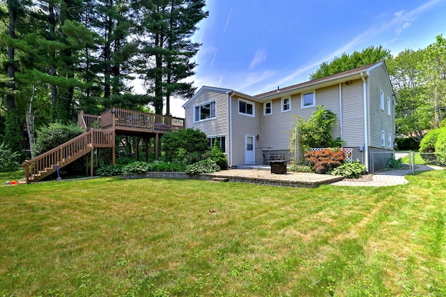 17 Farmstead Ln, West Hartford, CT 06117 - back of house featuring stairs and a deck