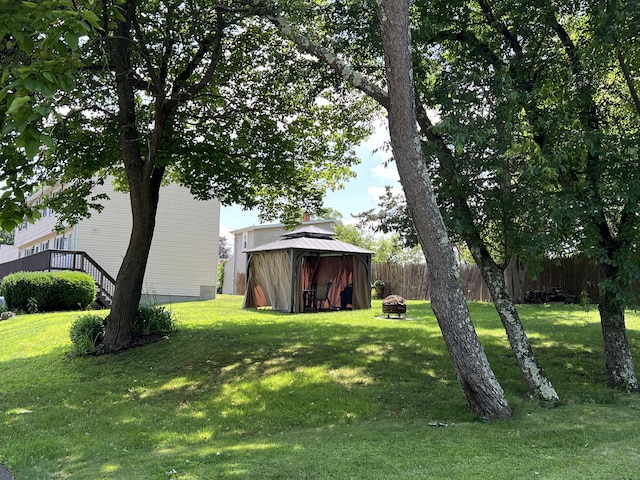 39 Mechanic St, Bristol, CT 06010 - view of yard with a gazebo
