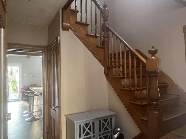 92 Curtiss St, Naugatuck, CT 06770 - view of stairway