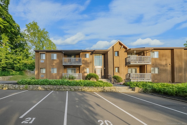 30 Riverview Dr Unit 30, Bridgeport, CT 06606 - view of property with uncovered parking