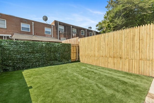 17 Avon Ln, Stamford, CT 06907 - view of yard