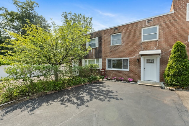 17 Avon Ln, Stamford, CT 06907 - view of front of house featuring brick siding