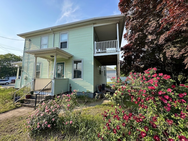 189 N Main St, Griswold, CT 06351 - view of front of property featuring a balcony