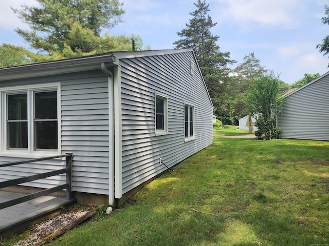 2415 Shepard Ave Apt 30, Hamden, CT 06518 - view of side of property with a yard