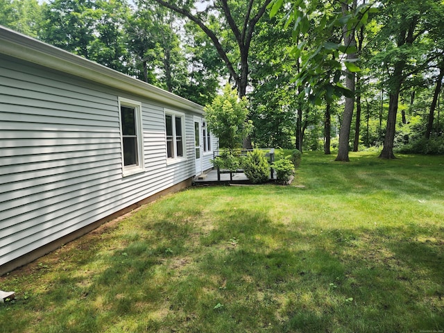 2415 Shepard Ave Apt 30, Hamden, CT 06518 - view of green lawn