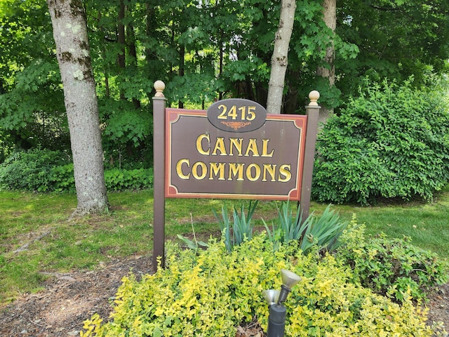 2415 Shepard Ave Apt 30, Hamden, CT 06518 - view of community sign