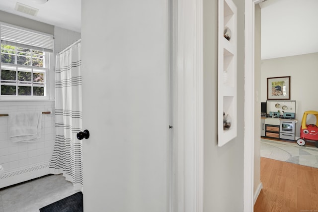 84 Wellman Rd, Manchester, CT 06040 - full bathroom featuring curtained shower
