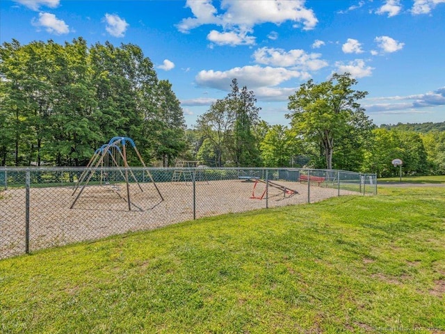 1081 New Haven Rd Apt 12F, Naugatuck, CT 06770 - view of community jungle gym
