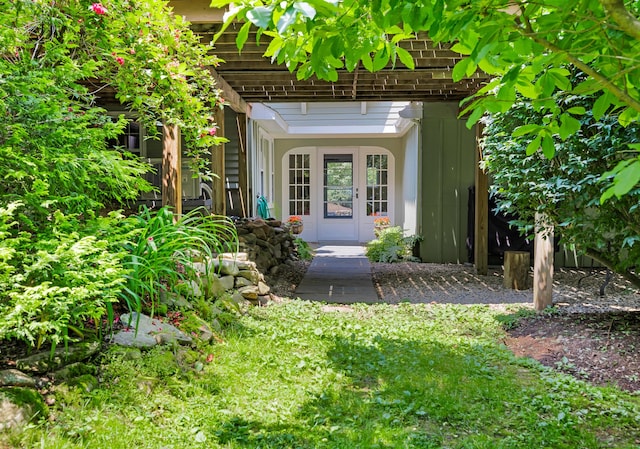 171 Still Rd, West Hartford, CT 06117 - entrance to property with french doors
