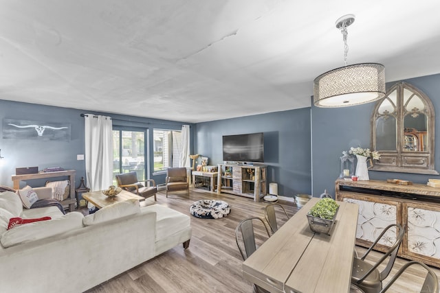 6 Mountain Laurel Ct Unit 6, Cromwell, CT 06416 - living area featuring wood finished floors