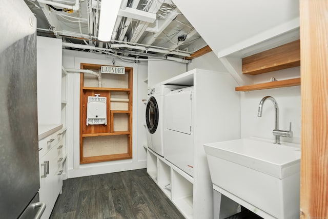 158 Linden Tree Rd, Wilton, CT 06897 - laundry room featuring a sink, washing machine and dryer, and dark wood-type flooring