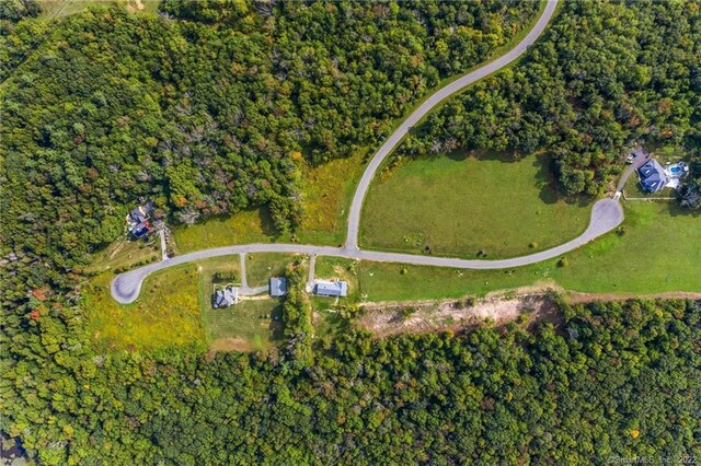 14 Meadowcrest Dr N, Goshen, CT 06756