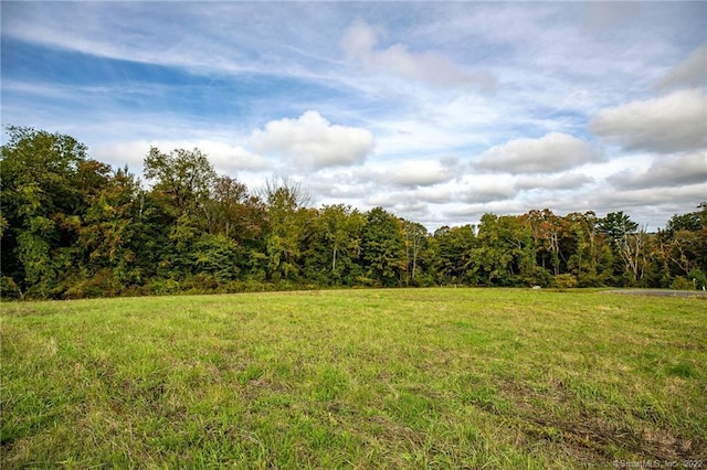 14 Meadowcrest Dr N, Goshen, CT 06756