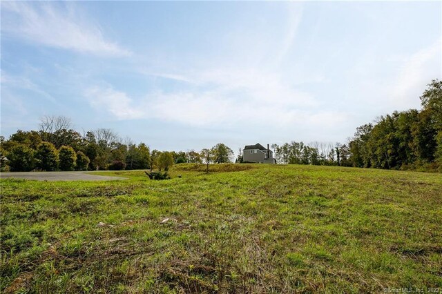 14 Meadowcrest Dr N, Goshen, CT 06756