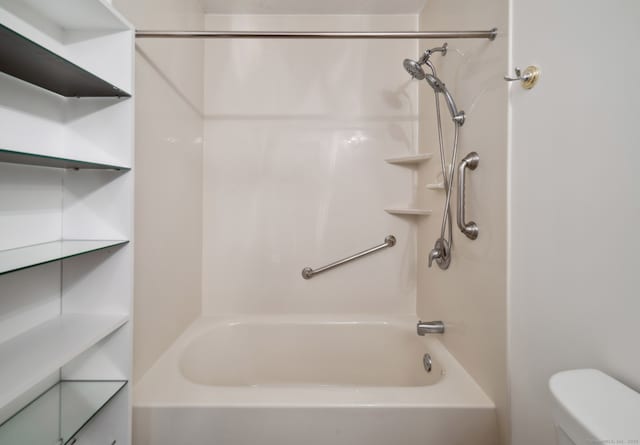 143 Pine Hill Rd Unit 9F, Thomaston, CT 06787 - full bath featuring washtub / shower combination and toilet