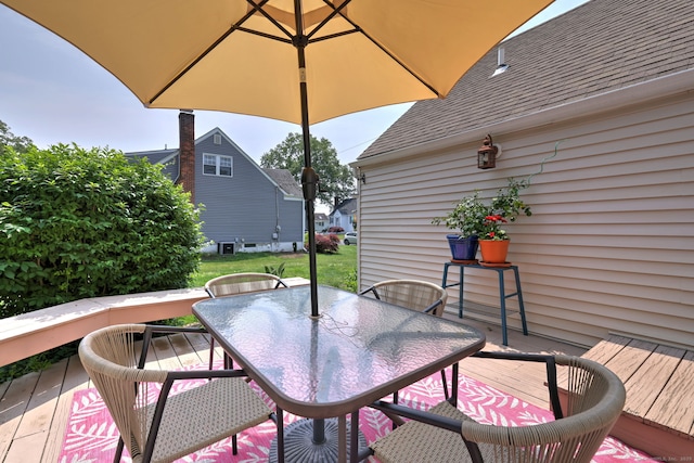 97 Richmond Ave, West Haven, CT 06516 - deck with outdoor dining space