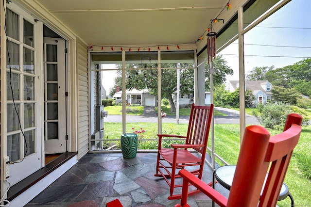 97 Richmond Ave, West Haven, CT 06516 - view of sunroom / solarium