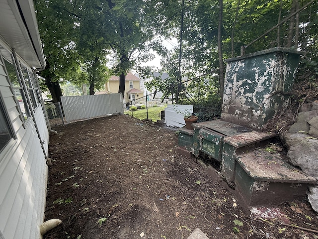 28 Highland Ave, Naugatuck, CT 06770 - view of yard