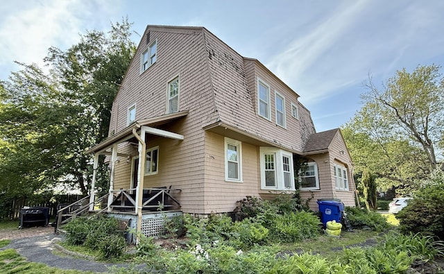 451 Robbins Ave, Newington, CT 06111 - view of side of property featuring covered porch