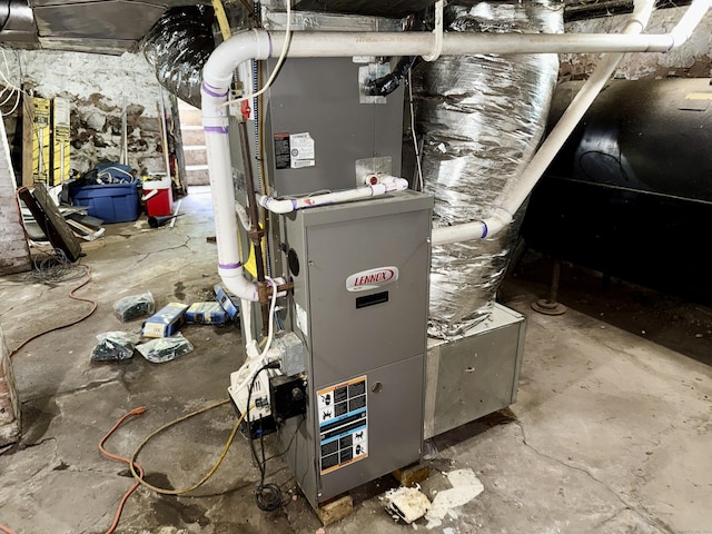451 Robbins Ave, Newington, CT 06111 - utility room featuring oil tank and heating unit